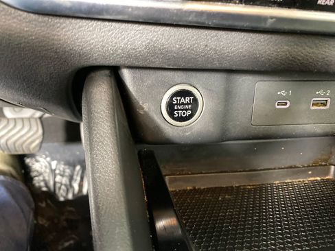 Used 2023 Nissan Rogue SV image 20