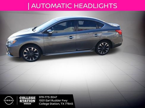 Used 2019 Nissan Sentra SR w/ Exterior Package image 7