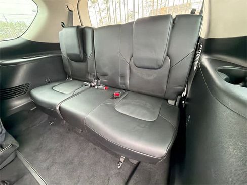 Used 2022 Nissan Armada SV w/ SV Appearance Package image 19