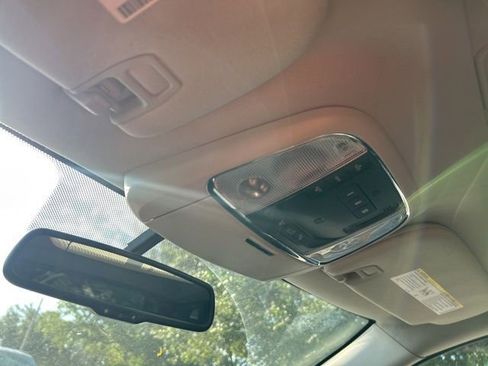 Used 2012 Jeep Grand Cherokee Laredo AWD/4WD image 12