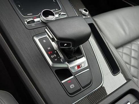 Used 2020 Audi SQ5 Prestige w/ Prestige Package image 30