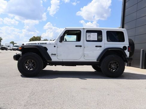 Used 2023 Jeep Wrangler Unlimited Sport AWD/4WD image 2
