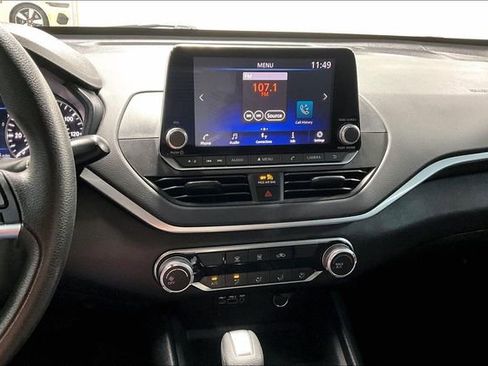 Used 2022 Nissan Altima 2.5 SV image 4