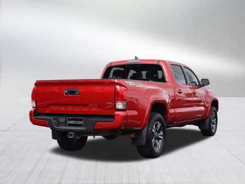 Used 2017 Toyota Tacoma TRD Sport w/ Tow Package AWD/4WD image 23