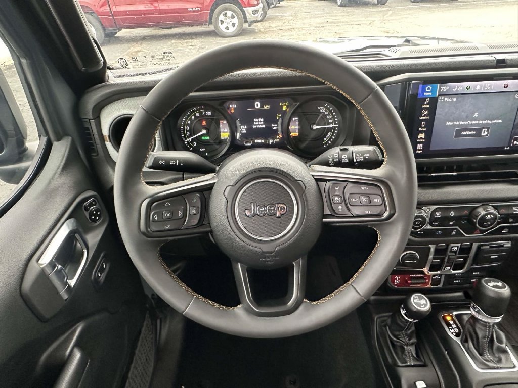 Used 2024 Jeep Wrangler Unlimited AWD/4WD image 16