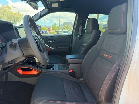 Used 2025 Nissan Frontier Pro-X w/ Pro Convenience Package image 11