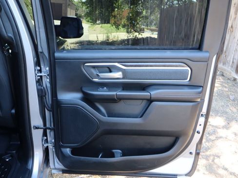Used 2019 RAM 1500 Big Horn AWD/4WD image 25