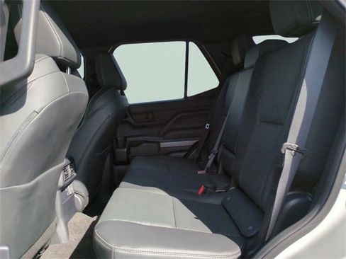 Used 2025 Toyota 4Runner TRD Off-Road Premium image 14