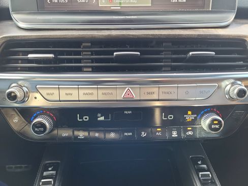 Used 2020 Kia Telluride SX w/ SX Prestige Package AWD/4WD image 21