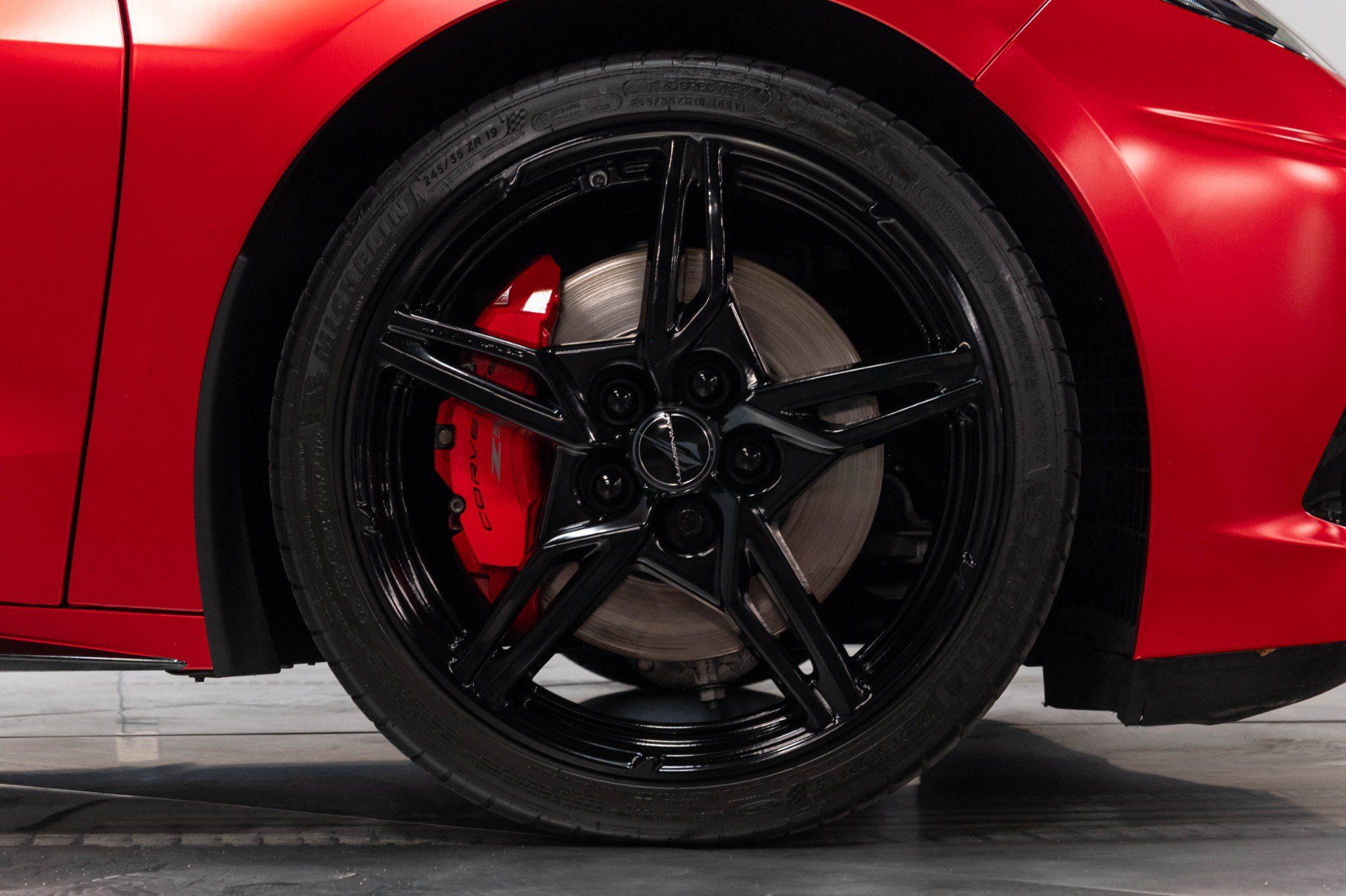 Used 2022 Chevrolet Corvette Stingray Coupe w/ 2LT w/ Z51 Performance Package RWD image 31