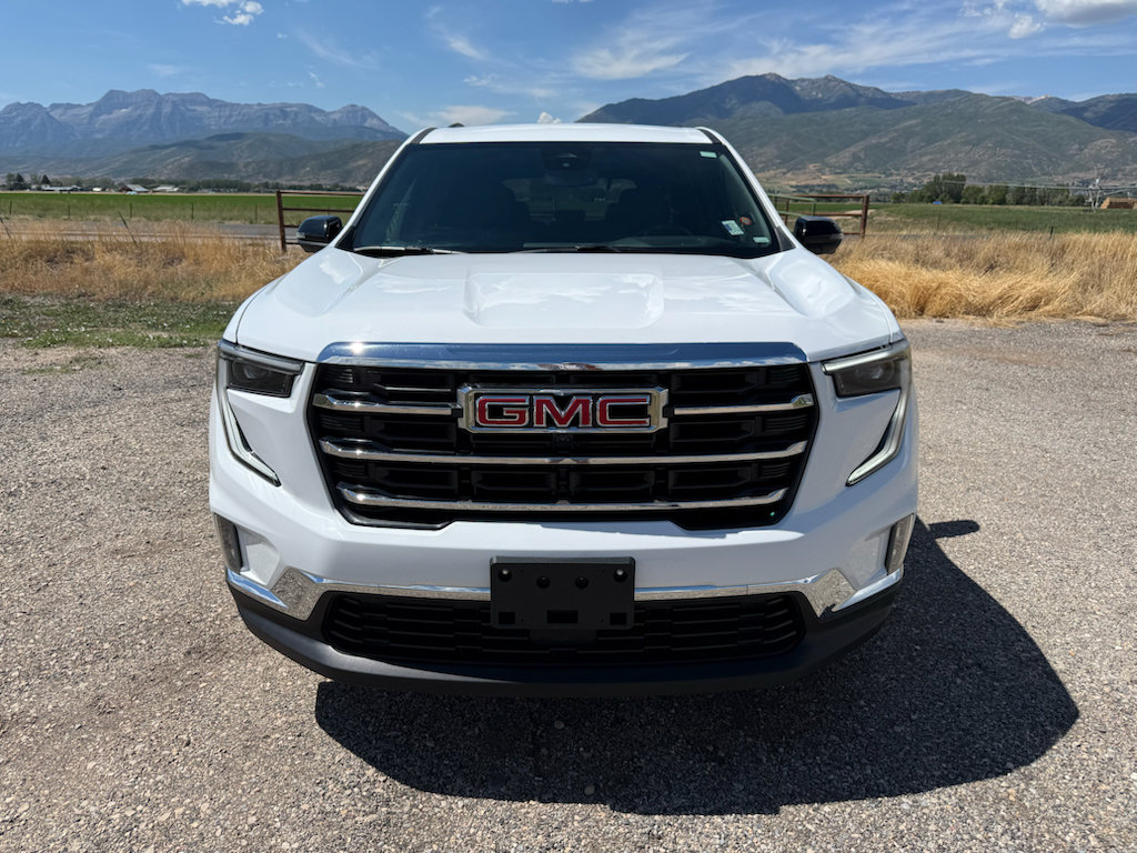 Used 2024 GMC Acadia Elevation AWD/4WD image 2
