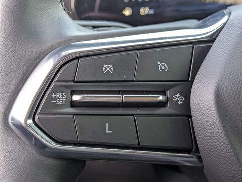 Used 2025 Chevrolet Equinox LT image 26