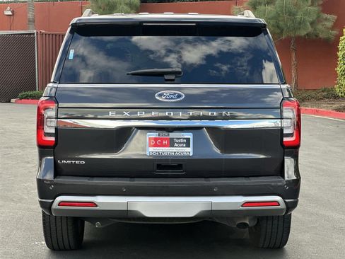 Used 2024 Ford Expedition Limited image 5