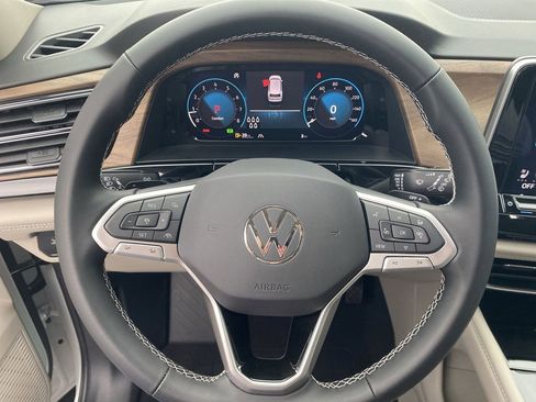 New 2026 Volkswagen Atlas SE image 19