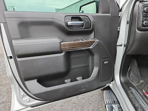 Used 2020 Chevrolet Silverado 1500 RST AWD/4WD image 27