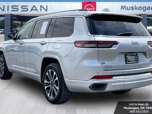 Used 2022 Jeep Grand Cherokee L Overland w/ Luxury Tech Group IV RWD image 4