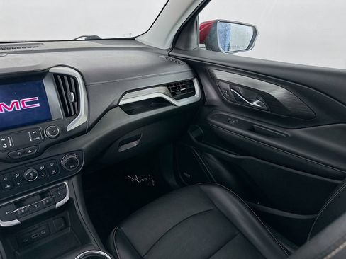 Used 2022 GMC Terrain SLT w/ Infotainment Package II image 34