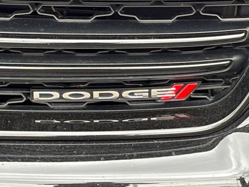 Used 2018 Dodge Charger SXT w/ Blacktop Package RWD image 8