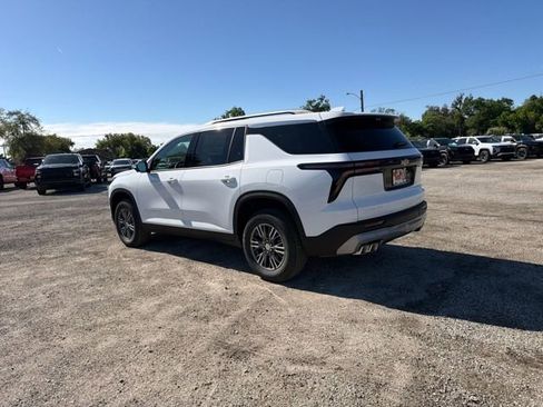 New 2026 Chevrolet Traverse LT w/ Driver Confidence Package image 7