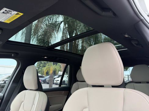 Used 2026 Volvo XC90 B6 Plus w/ Protection Package Premier AWD/4WD image 35