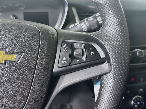 Used 2020 Chevrolet Trax LS FWD image 13