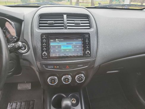 Used 2017 Mitsubishi Outlander Sport SE image 22