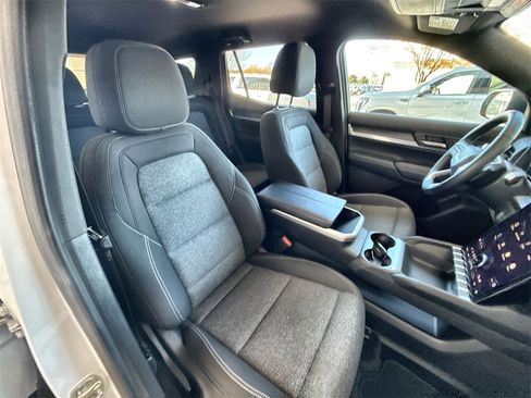 Certified 2025 GMC Terrain Elevation image 25