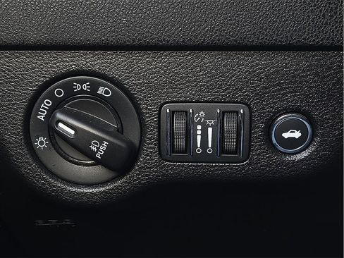 Used 2019 Dodge Charger R/T image 16