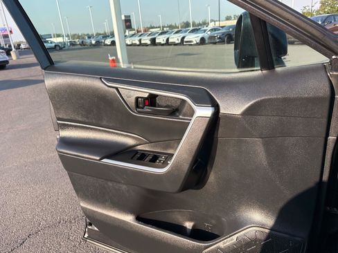 Used 2024 Toyota RAV4 LE AWD/4WD image 12