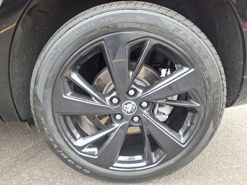 Used 2022 Buick Envision Preferred image 9