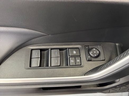 Used 2023 Toyota RAV4 XLE Premium AWD/4WD image 9