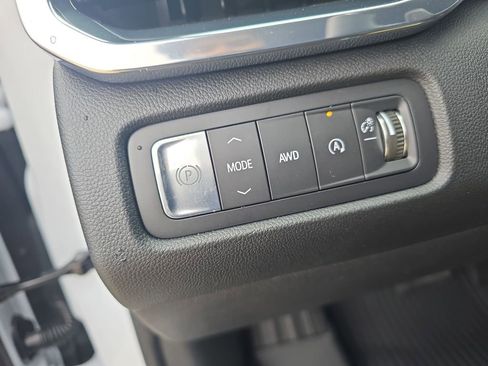 New 2026 GMC Acadia Denali Ultimate w/ LPO, Floor Liner Package AWD/4WD image 27