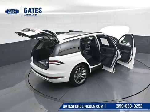 New 2026 Lincoln Aviator AWD image 59