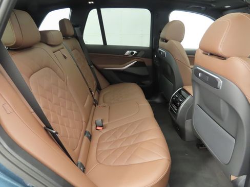 Certified 2026 BMW X5 xDrive40i w/ Premium Package AWD/4WD image 24