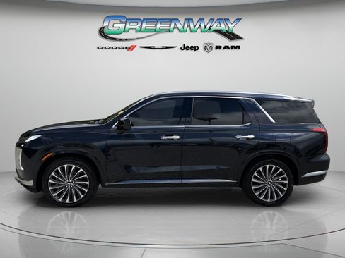 Used 2024 Hyundai Palisade Calligraphy AWD/4WD image 2