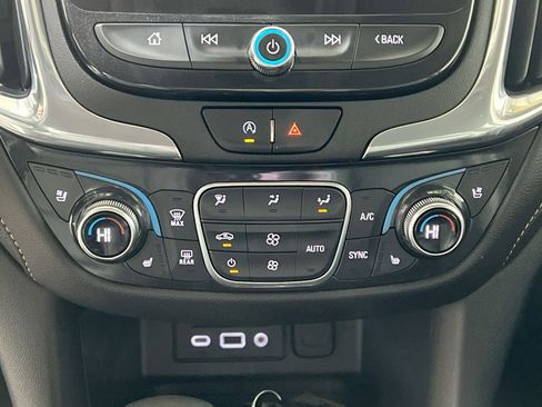 Used 2022 Chevrolet Equinox Premier image 19