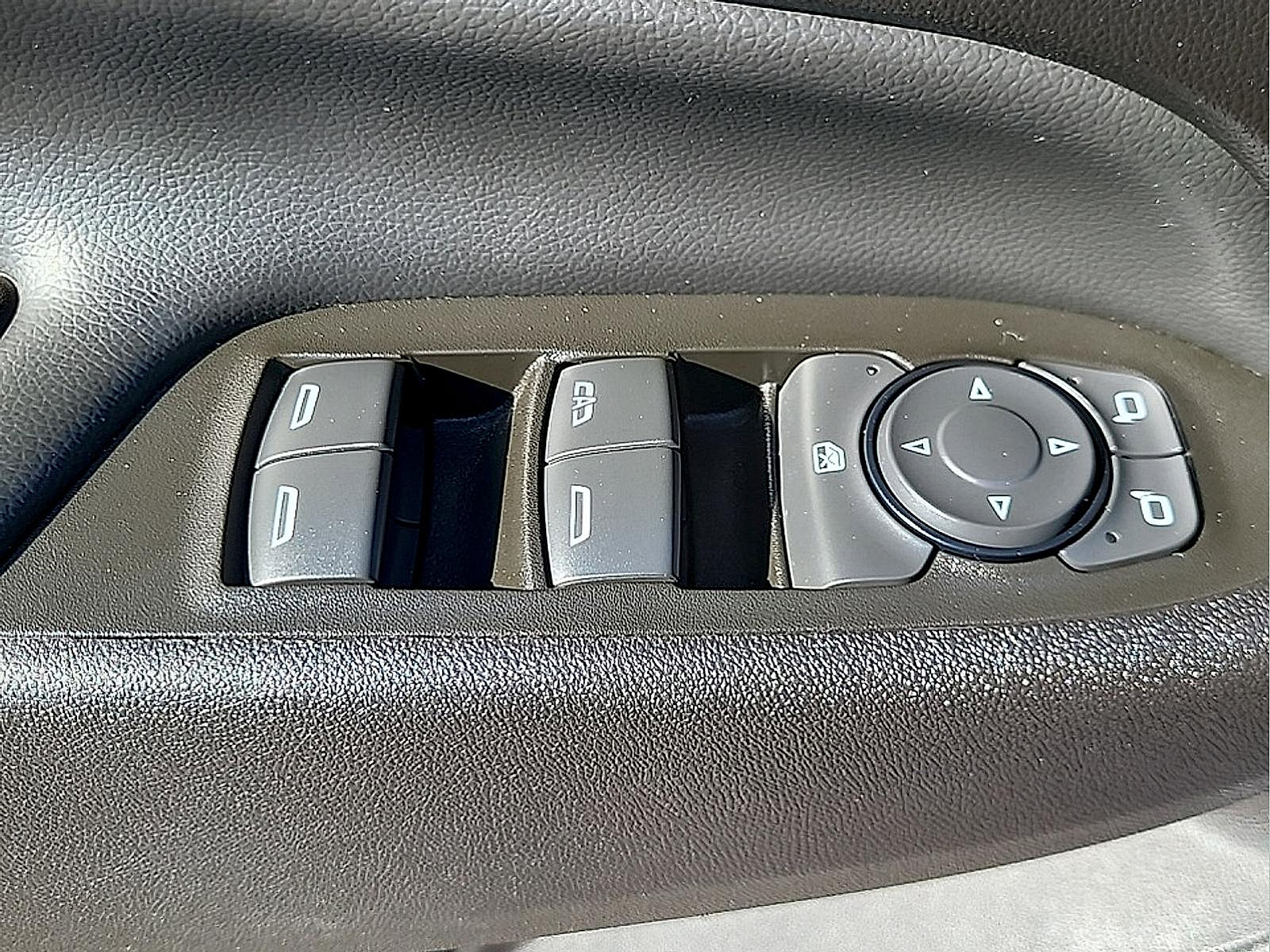 Used 2024 Chevrolet Equinox LT AWD/4WD image 14