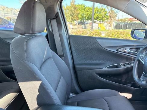 Used 2023 Chevrolet Malibu LT image 14