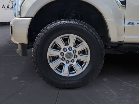 Used 2018 Ford F250 Platinum w/ Platinum Ultimate Package AWD/4WD image 29
