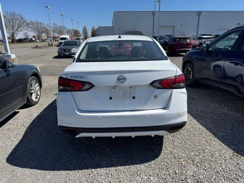 Certified 2023 Nissan Versa S w/ Trunk Package image 3