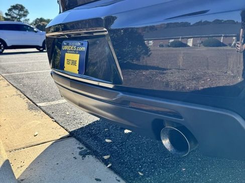 Used 2018 Chevrolet Camaro SS image 8