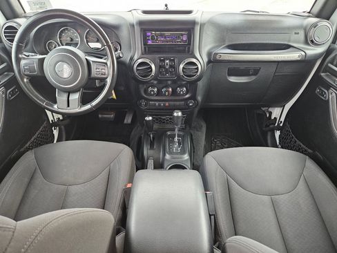 Used 2018 Jeep Wrangler Unlimited Sport S image 16