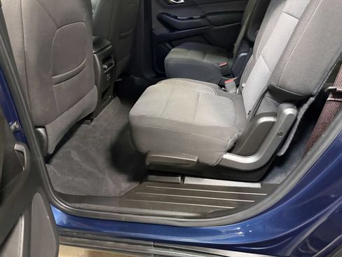 Used 2023 Chevrolet Traverse LT w/ LPO, Floor Liner Package AWD/4WD image 47