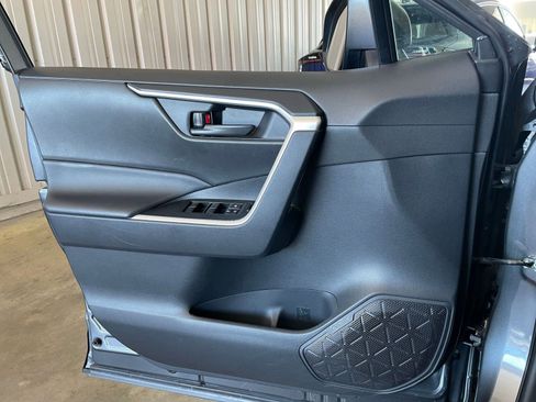 Used 2025 Toyota RAV4 LE image 20