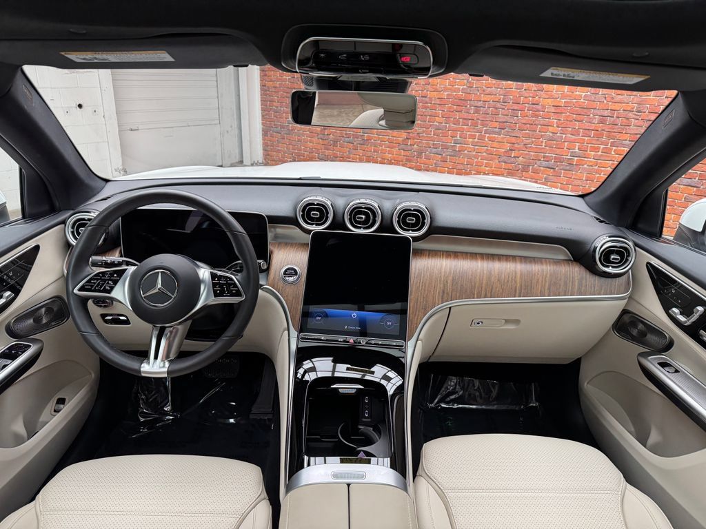 Certified 2026 Mercedes-Benz GLC 300 4MATIC image 13