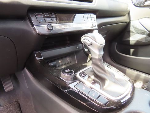 Used 2024 Kia Seltos EX AWD/4WD image 26