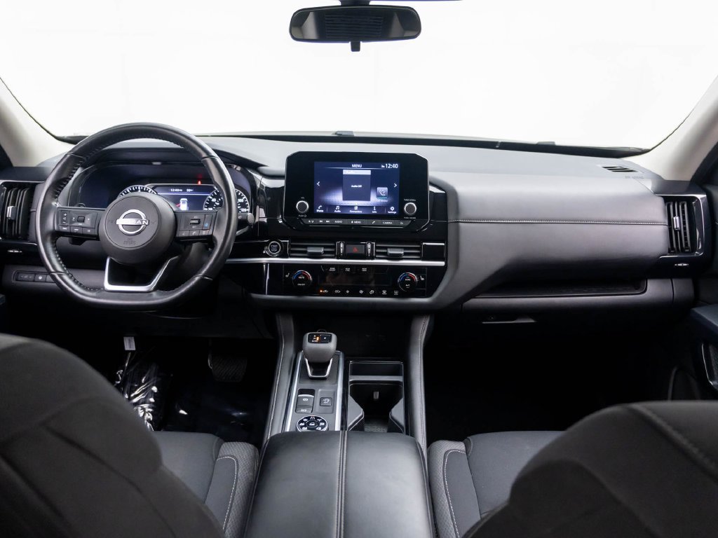 Used 2024 Nissan Pathfinder SV AWD/4WD image 12