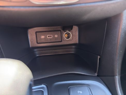 Certified 2024 Chevrolet Equinox LT w/ LPO, Floor Liner Package AWD/4WD image 20