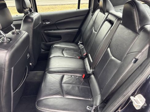 Used 2012 Chrysler 200 Limited image 10