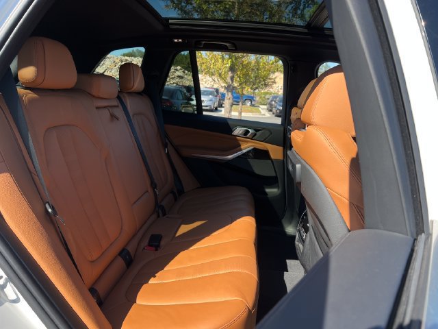 Used 2021 BMW X5 sDrive40i w/ Premium Package RWD image 25